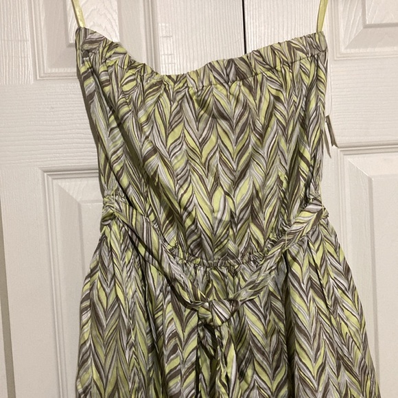 Gianni Bini Strapless Dress - Picture 3 of 9